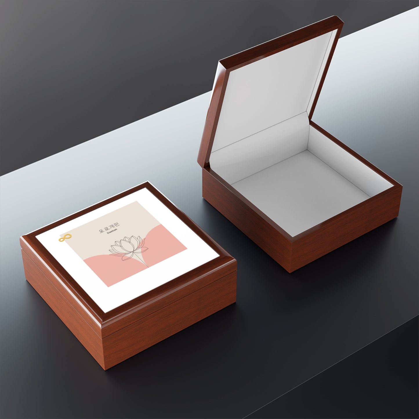 Korean Line - 대박 (Daebak) - Jewelry Box